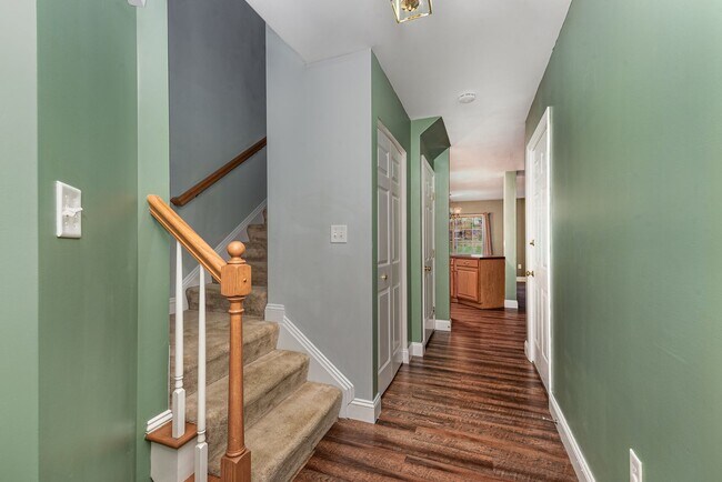 Building Photo - 129 Buckley Dr