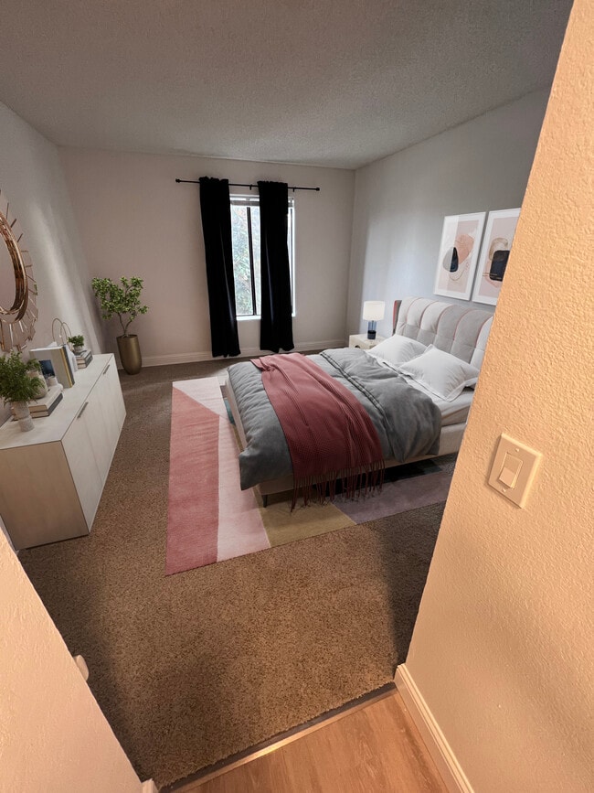 bedroom - 2077 Washington Avenue