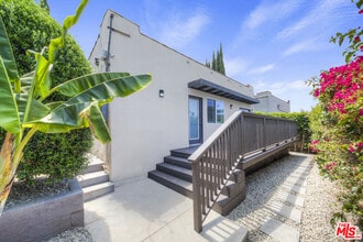 Building Photo - 1806 Ashmore Pl