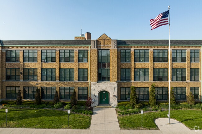 Eastpointe High School serves students 9-12 and is rated a C-minus on Niche.