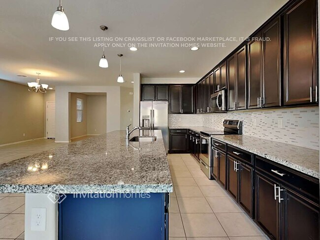 Foto del edificio - 19738 W Monroe St