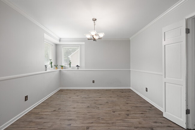 Foto del edificio - 1879 Corbin Rd