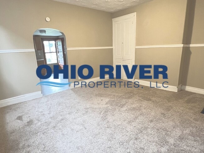 Building Photo - 118 3rd St