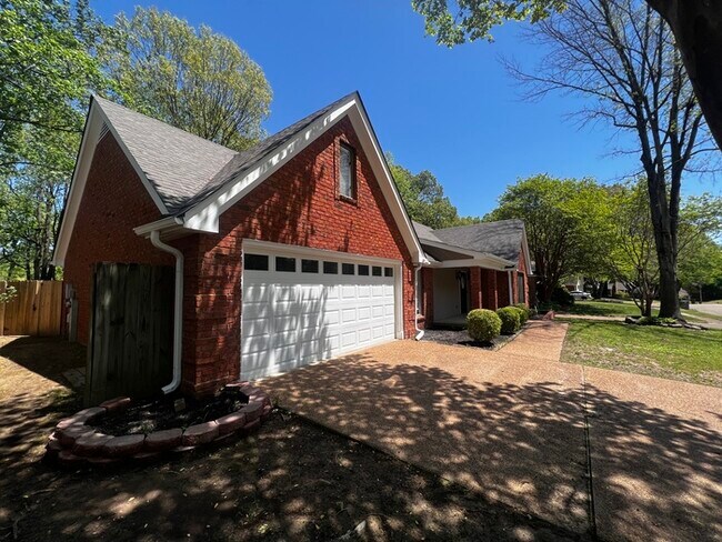 Building Photo - 522 Bedlington Dr
