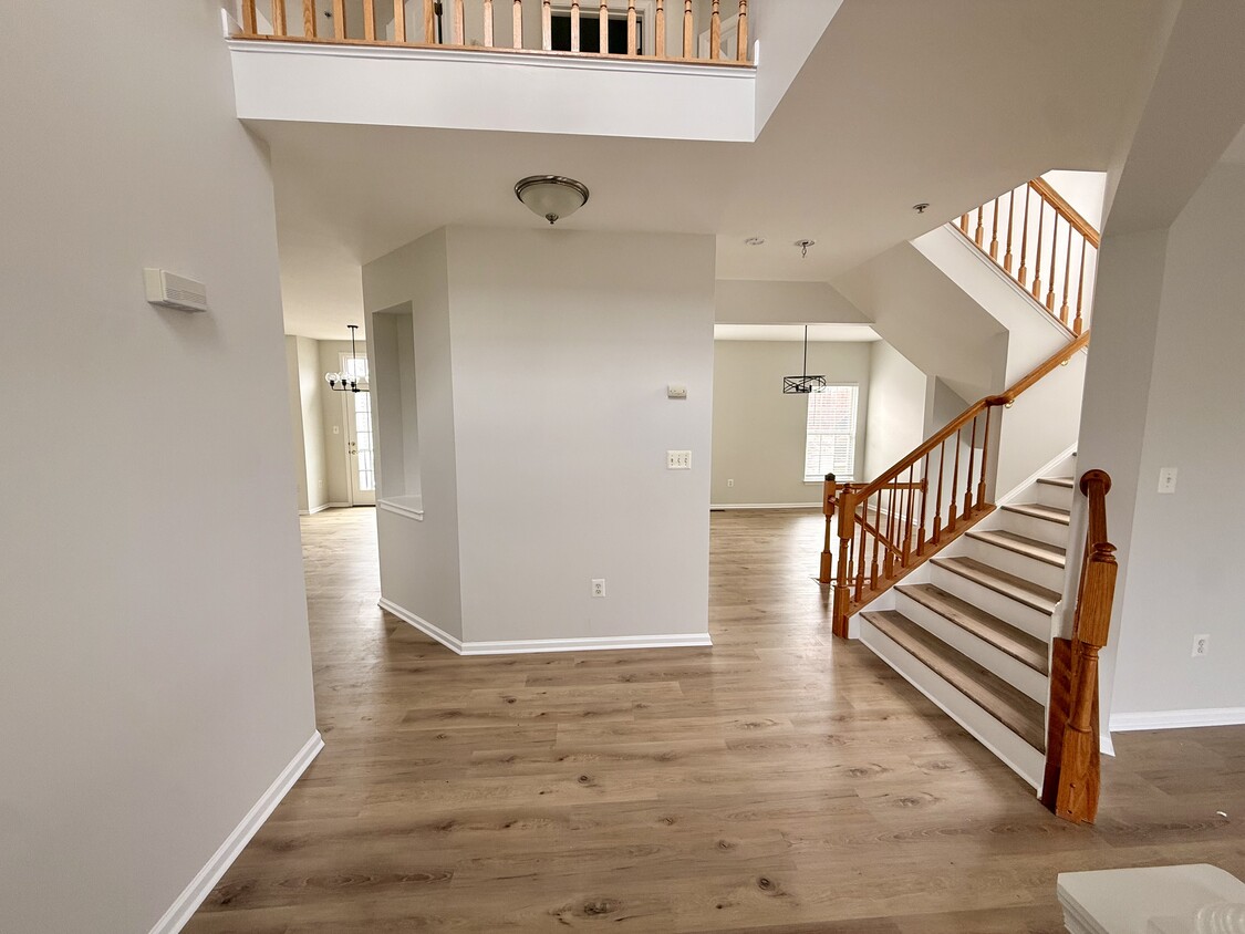 Photo - 7001 Saddlebow Ct (Clinton, MD)