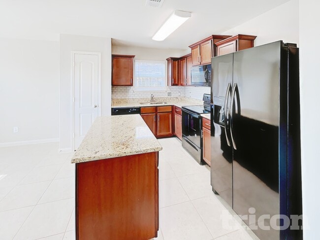 Building Photo - 108 Rushmore Ln