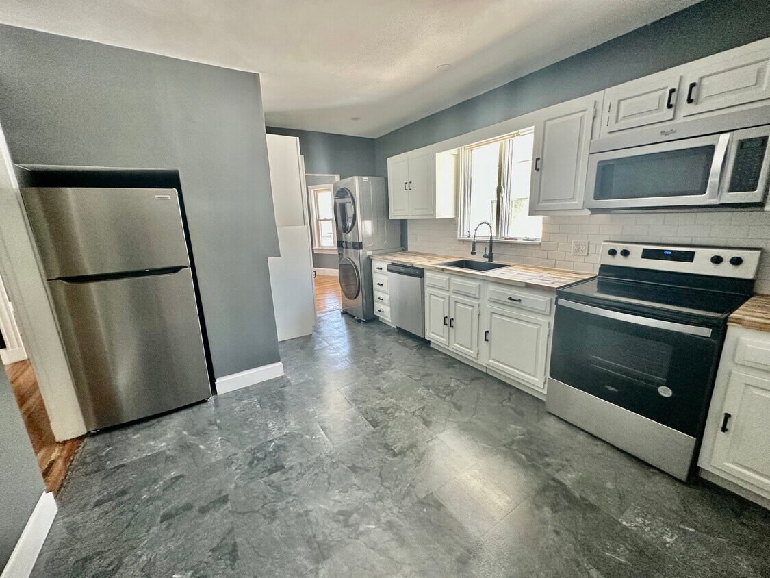 Foto principal - 134 Elm St