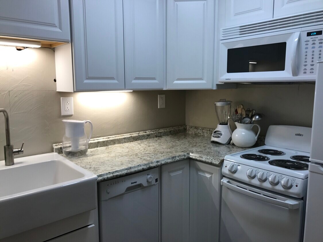 Foto principal - 1100 Laclair St