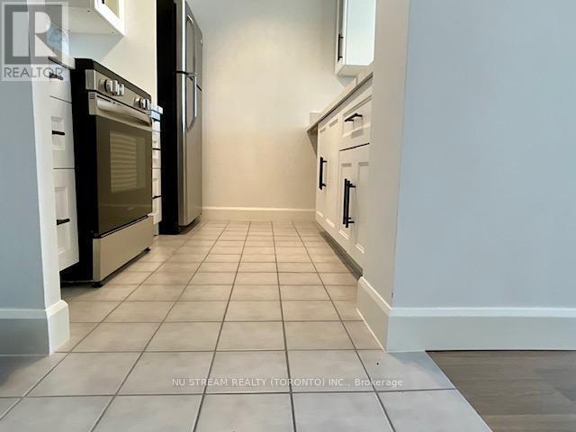 Photo du bâtiment - 1470 Midland Ave