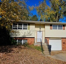 Building Photo - 120-122 Sand Ridge Rd