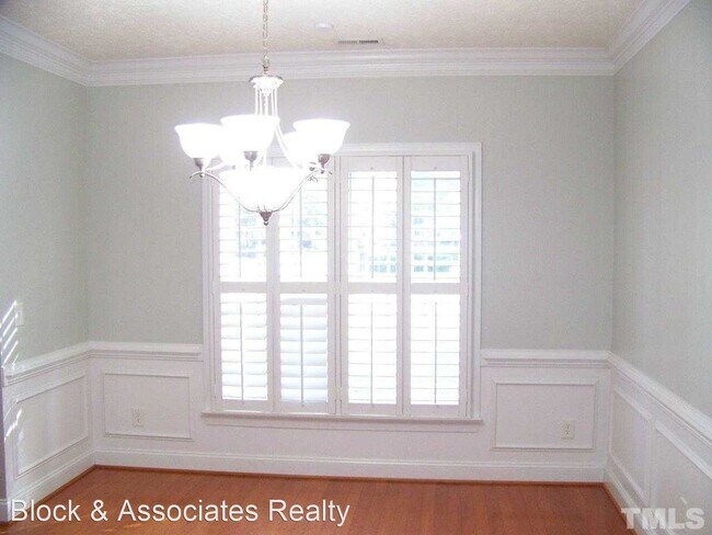 Building Photo - 3 br, 2.5 bath House - 2513B McNeill Circle
