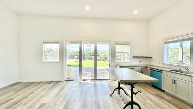 Foto del edificio - Brand New, One of a Kind Guest Home Rental complete with Patio & Yard Space on Private Country Pr...