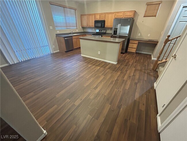 Foto del edificio - 9527 Crooked Wood Ave