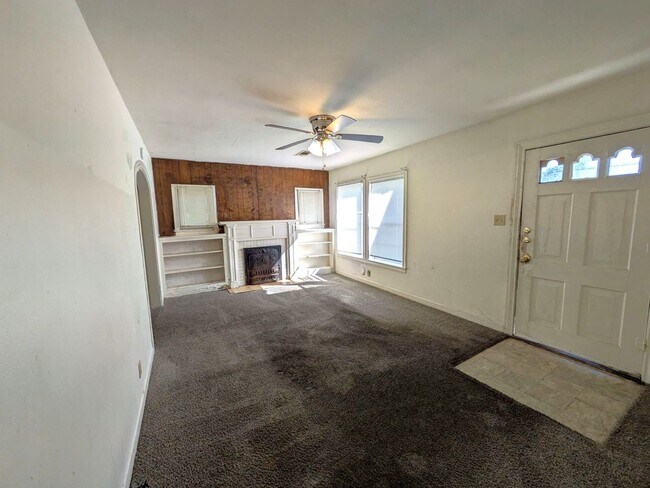 Foto del edificio - 4670 Maddox St