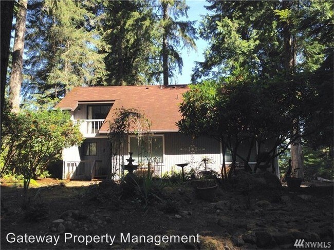 Building Photo - 770 E Beach Dr