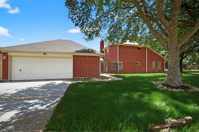 Foto del edificio - 3318 Pebble Trace Dr