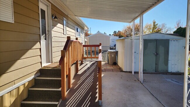 Foto del edificio - "Charming 2-Bedroom Mobile Home with Sceni...