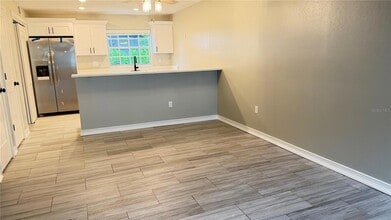 Building Photo - 333 Island Way