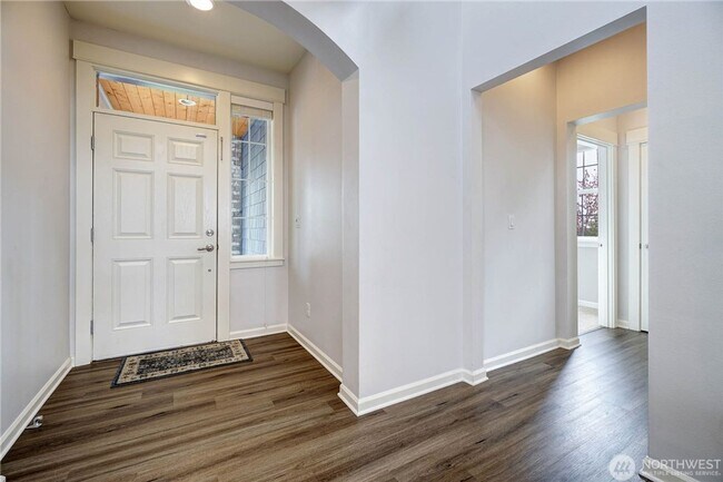 Foto del edificio - Stylish 5-Bed Home in Desirable Bothell ; ...