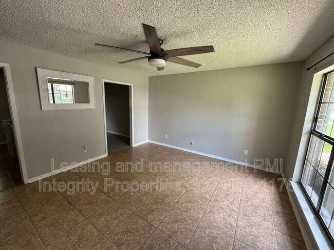 Foto del edificio - 207 Case Ln