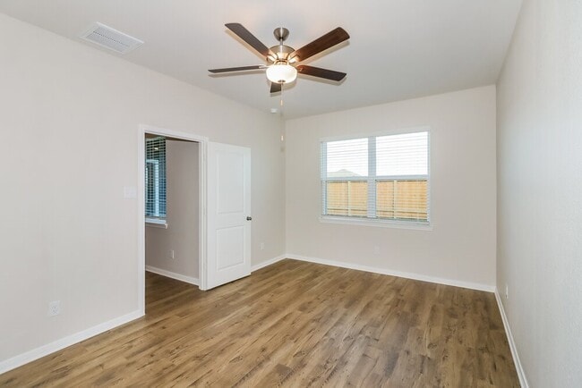 Foto del edificio - 7515 Tipton Meadow Way