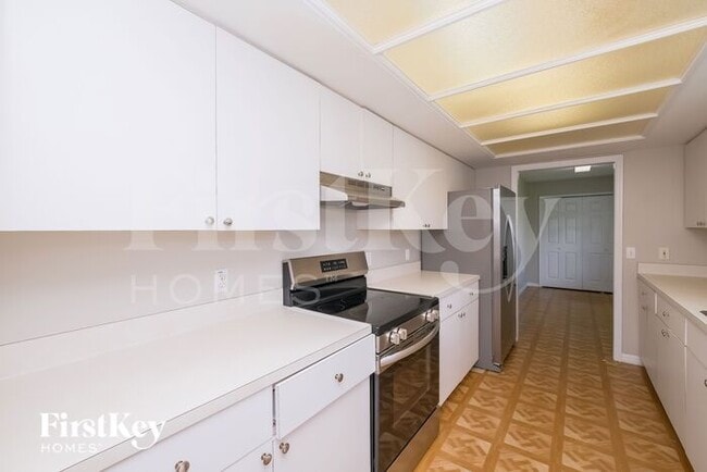 Foto del edificio - 2924 Woodcrest Ln