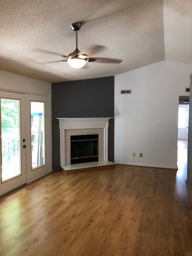 3701 Cotswold Ter Unit 3K, Greensboro, NC 27410 Condo for Rent in Greensboro, NC