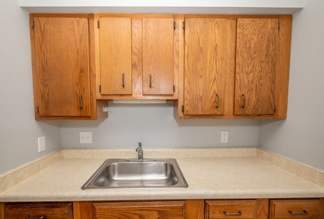 Interior Photo - Parkwood Glen