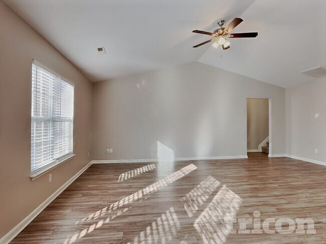 Foto del edificio - 3216 Laurenfields Way