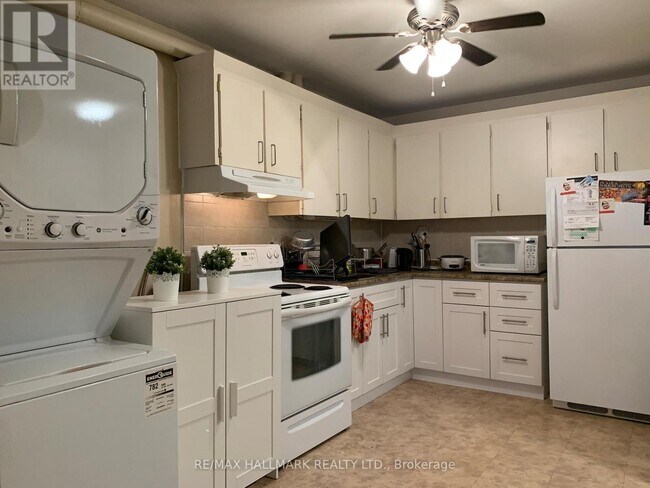 Photo du bâtiment - 2844 Danforth Ave