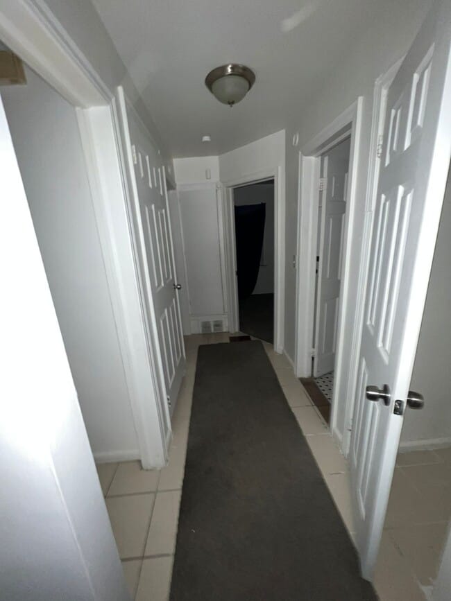 Building Photo - 6531 Stahelin Ave