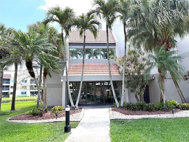Foto del edificio - 230 Lakeview Dr