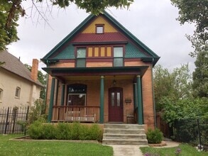 Building Photo - 3029 Race St