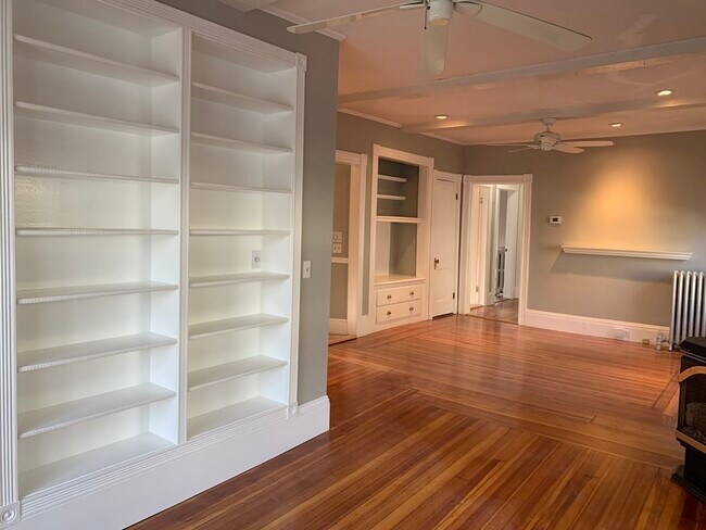 Building Photo - 87 Montclair Ave