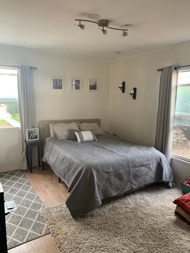 Building Photo - 1923 19th St