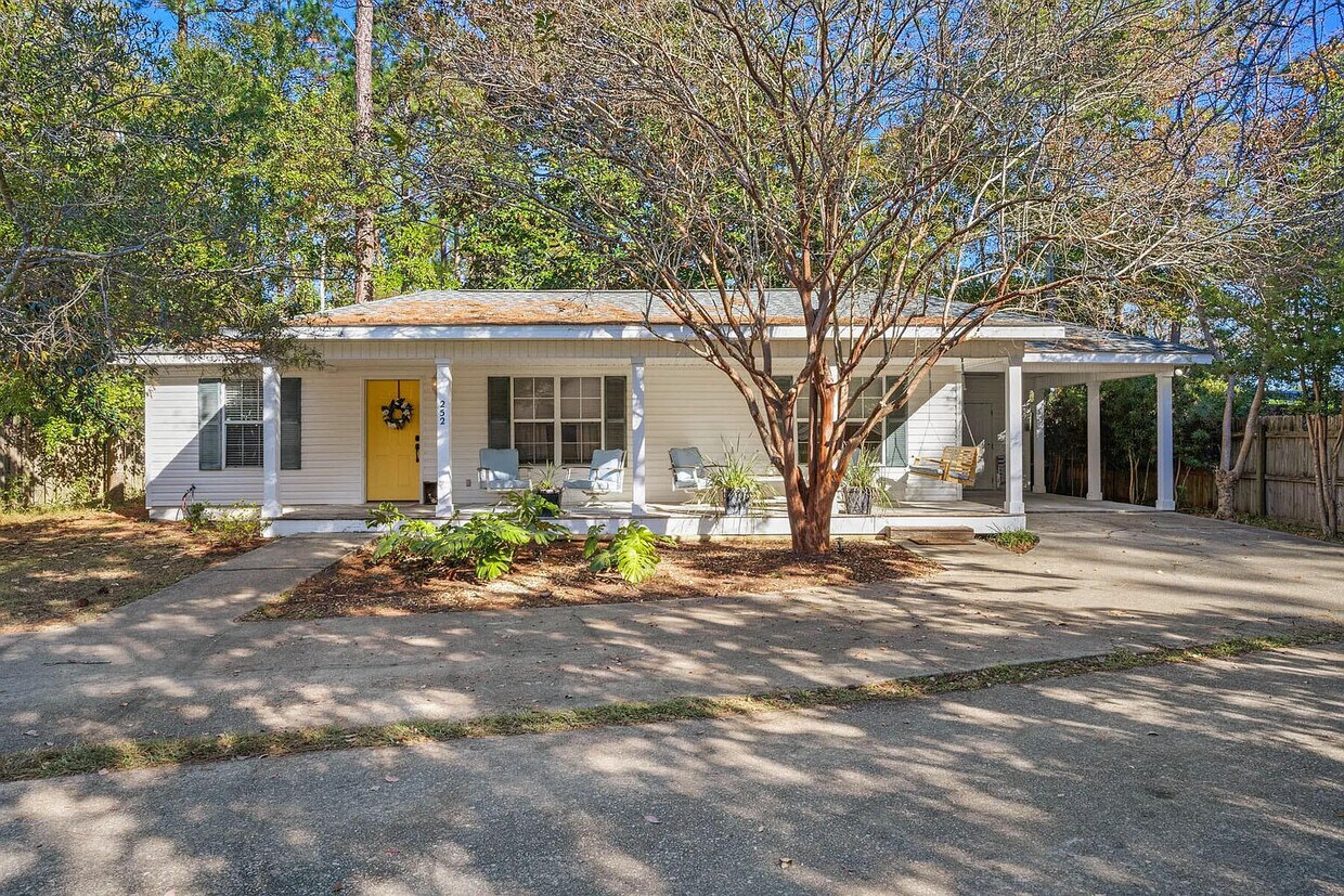 Foto principal - 252 Plantation Way