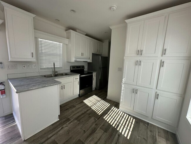 Foto del edificio - 11240 N Northwood Dr