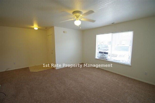 Building Photo - 16025 N 19th St