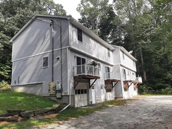 Building Photo - 27 N Main St