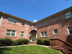 Building Photo - 532 E Pensacola St