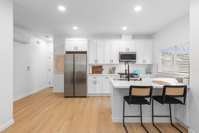 Foto del edificio - 5189 Alumni Pl