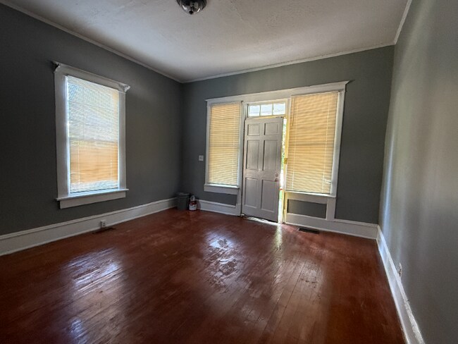 Foto del edificio - 2722 Hillcrest Ave