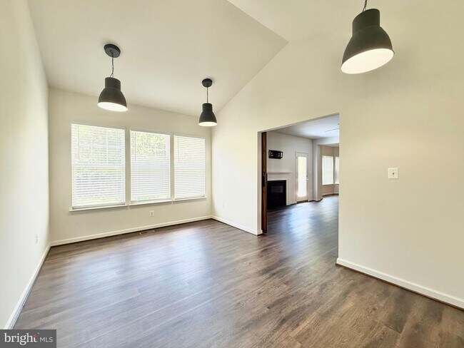 Foto del edificio - 1305 Idlewild Blvd