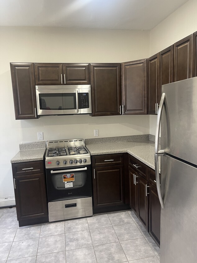 Foto principal - 1532 S 58th St