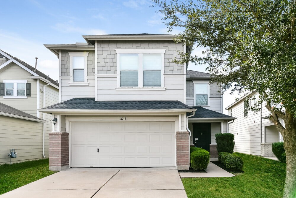 Foto principal - 18215 Rexine Ln