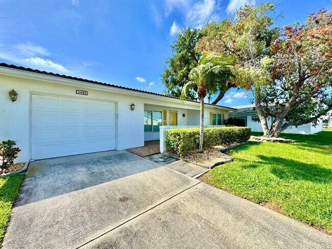 Foto del edificio - 3490 Mainlands Blvd S