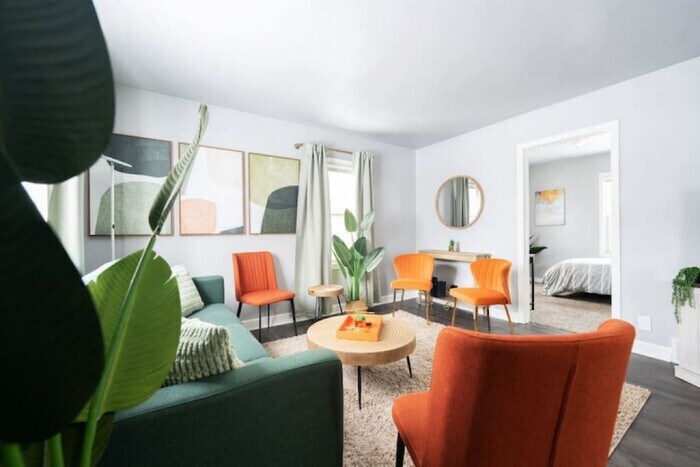 Foto principal - Newly Renovated Milwaukee Retreat - Minute...