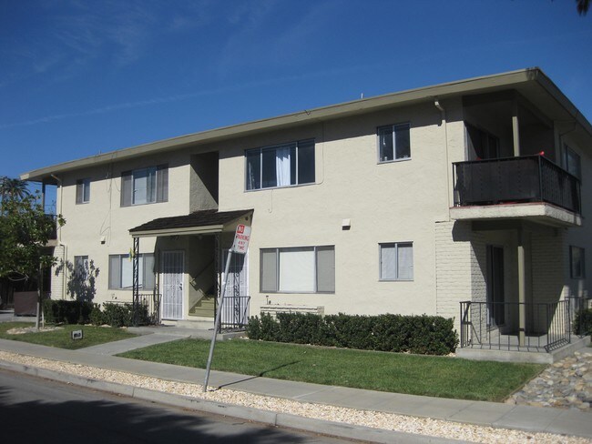 Foto del edificio - 2469 Olive Ave