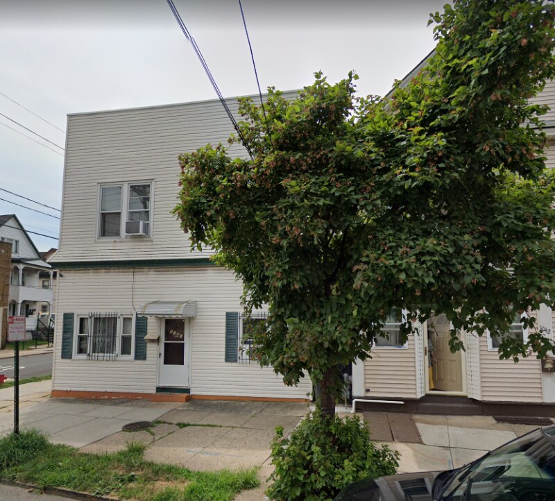 1040 Louisa St Unit 1, Elizabeth, NJ 07201 Room for Rent in Elizabeth
