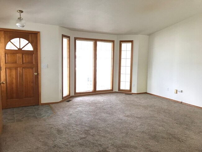 Foto del edificio - 7236 N Parkcrest Ave